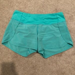 Lululemon run times short